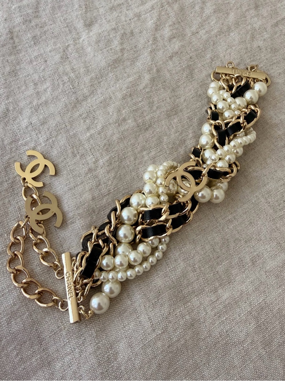 ✨CHANEL Gold, Black & Pearl Braided Logo Bracelet🖤 - Picture 4 of 12